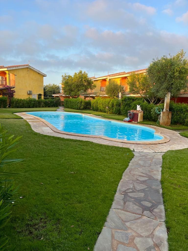 Villa Juniperus Porto Pino SantʼAnna Arresi Exterior foto